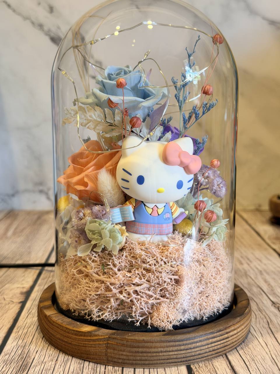 Hello Kitty 學院風夢幻永生花玻璃盅USB夜燈