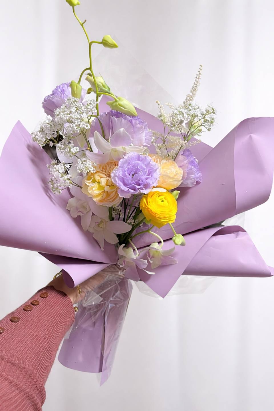 春日淡雅清新玫瑰花束-實拍圖片