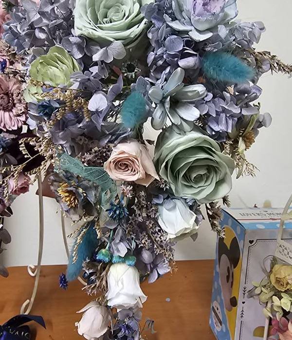 抹茶綠灰莫蘭迪色系捧花