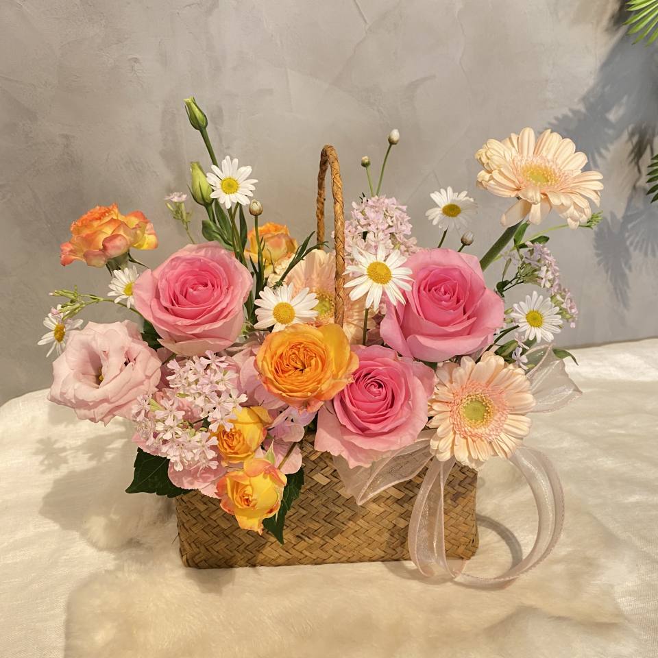 提著花籃去野餐