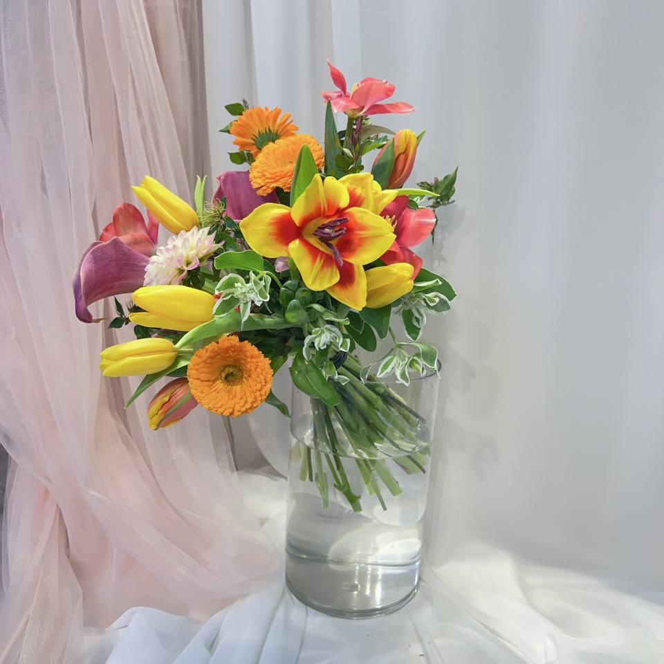 繽紛色鬱金香捧花